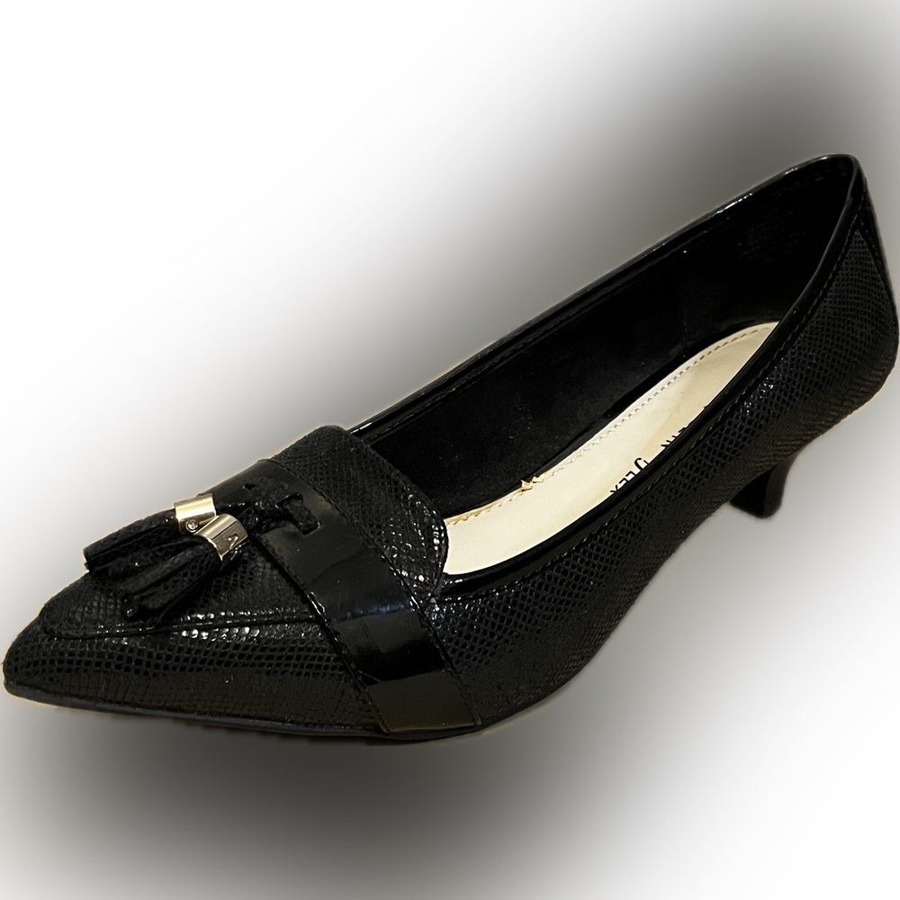 Anne Klein Nika Black Kitten Heel Loafers size 7.5